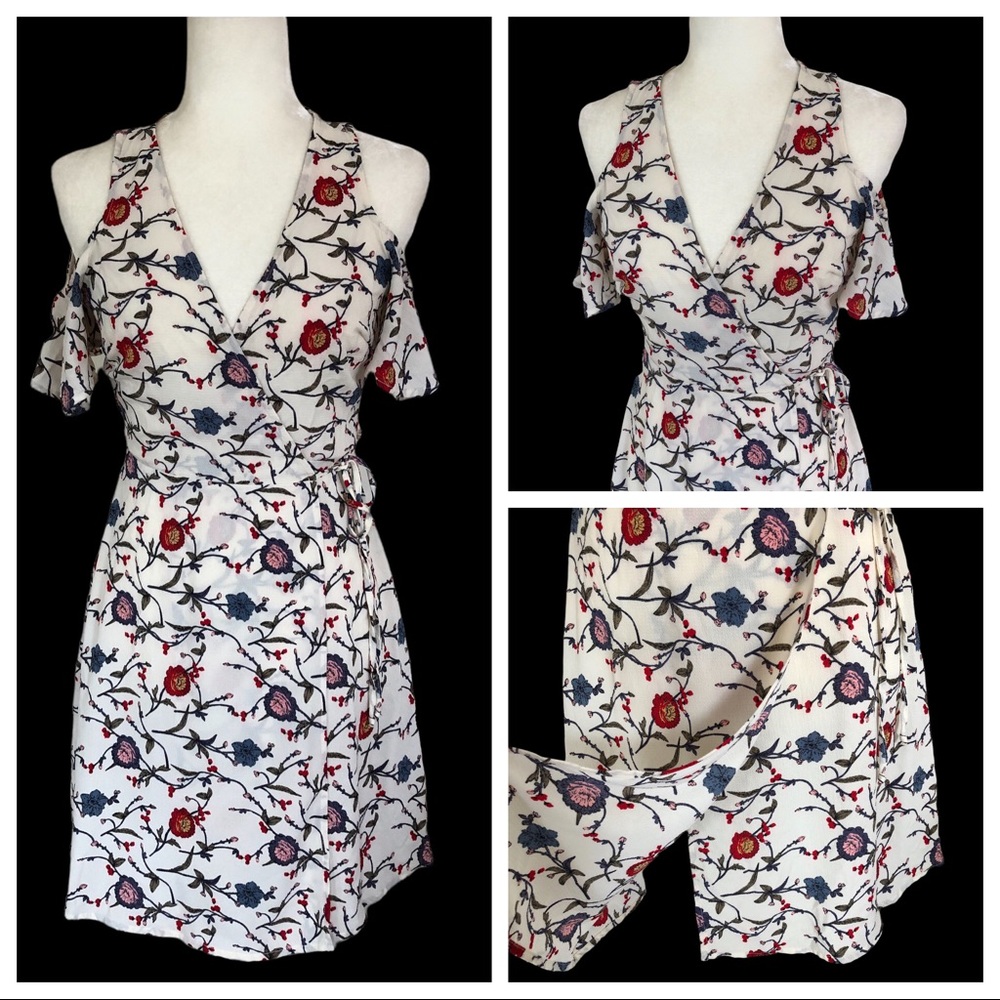 WRAP Summer Dress Cold Shoulder Floral size Small Lush